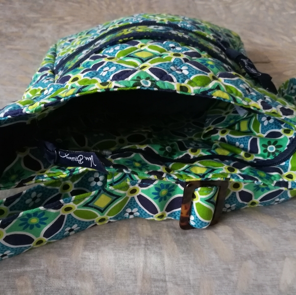 Vera Bradley NWOT crossbody purse. - Picture 8 of 16
